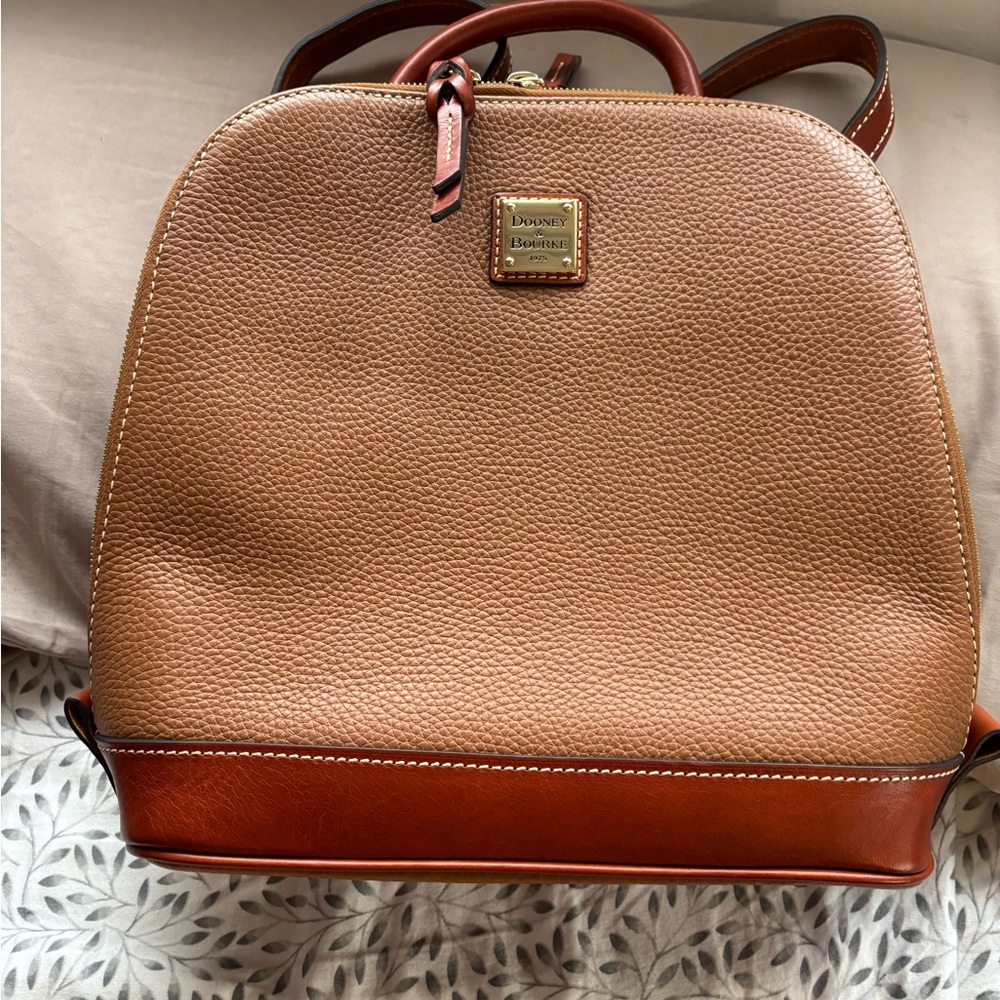 Dooney & Bourke pod Caramel pebbled Leather Backpack